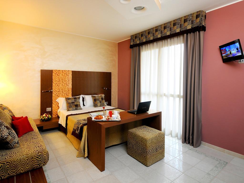 Serena Majestic Hotel Montesilvano Exterior photo
