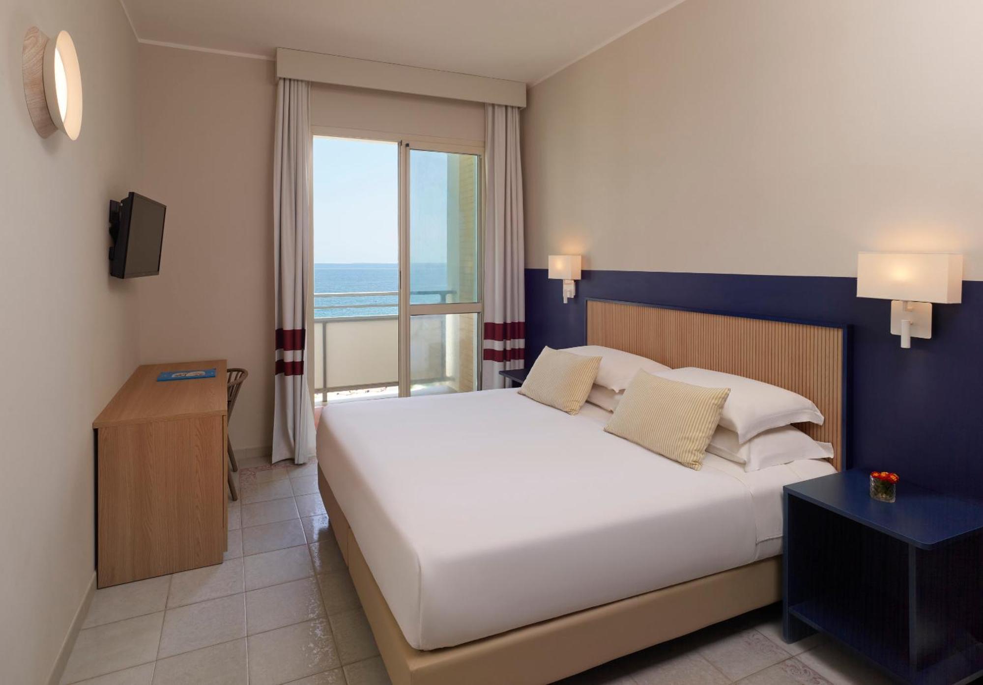 Serena Majestic Hotel Montesilvano Room photo